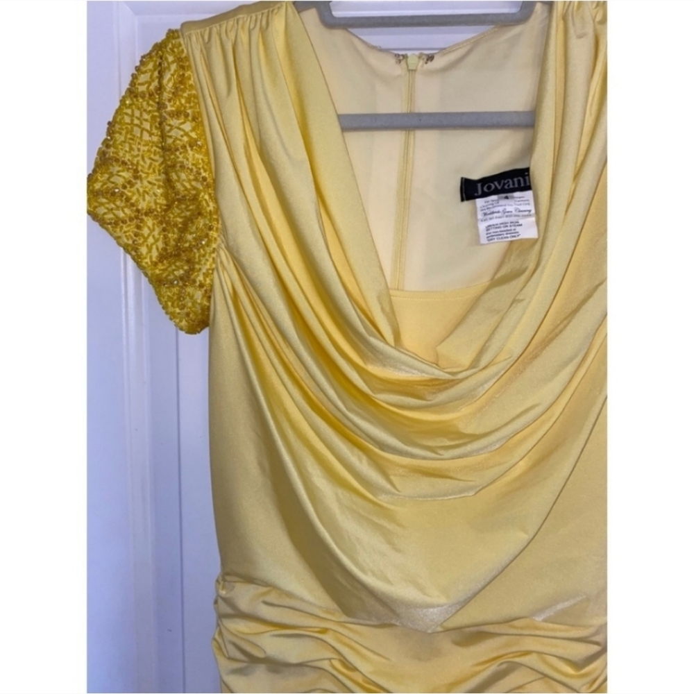 JOVANI Beaded Ruched Cocktail Dress in Yellow Size 4 - Picture 6 of 9